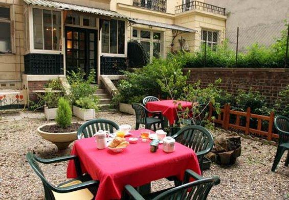 Le Paris Singulier Hotel Restoran gambar